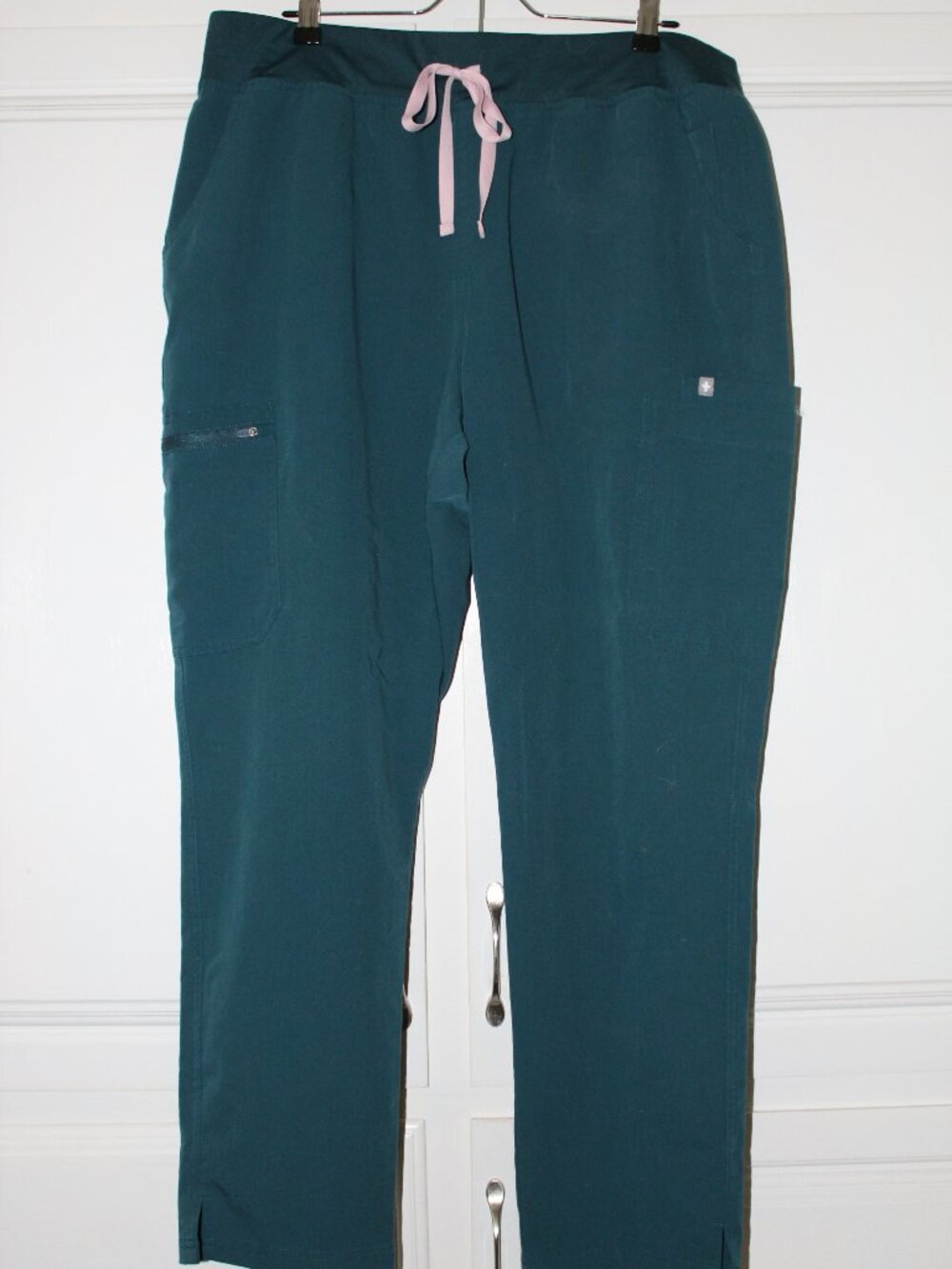 FIGS Women's Yola Scrub Pants Caribbean Blue